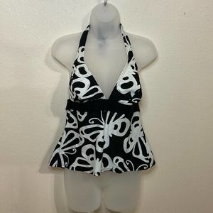 Venus women’s tankini swimsuit top. Size D.